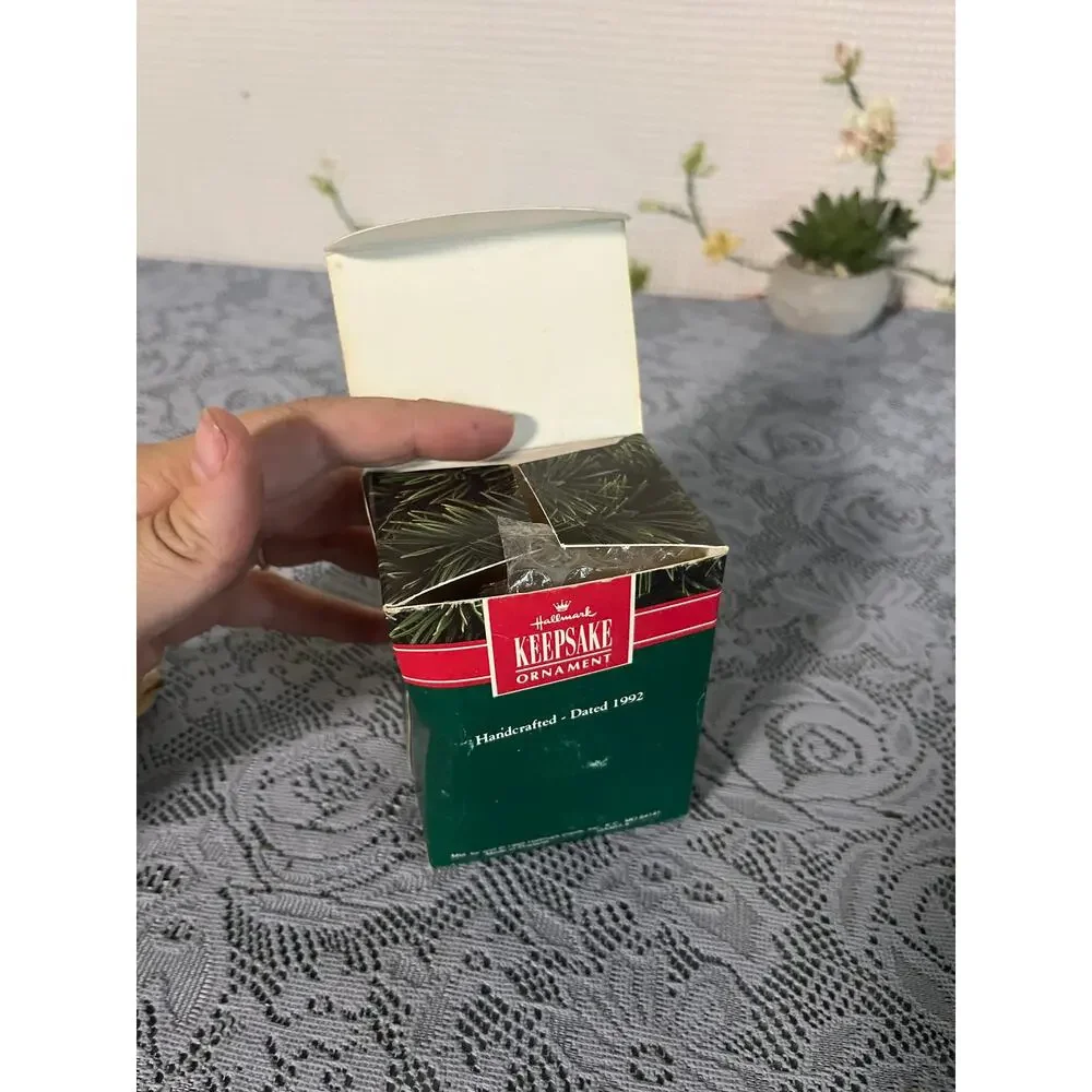 Hallmark keepsake ornament